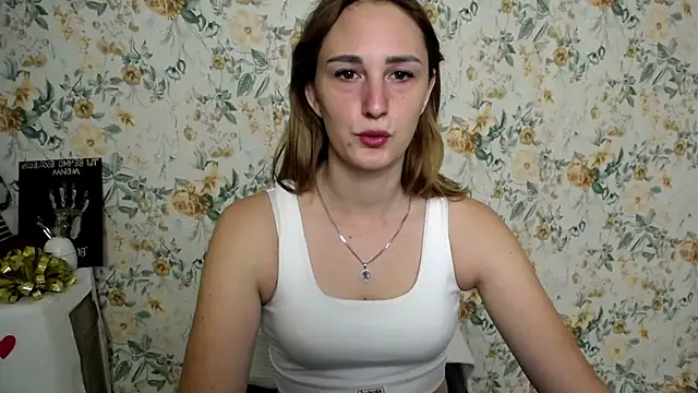 Snapshot of Milana_Cutie_ chatting on September 30, 6:07 am Milana Cutie  online show from September 30, 6:07 am