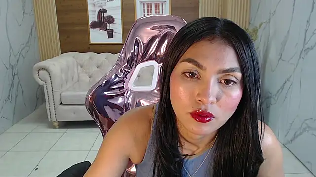 lissandra s online show from October 6, 7:55 pm