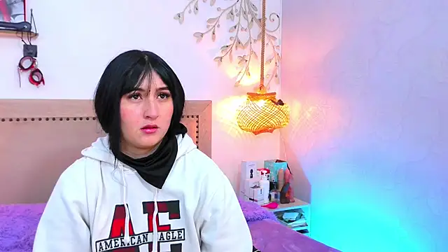 Snapshot of Daphnee-x chatting on September 27, 12:10 pm Daphnee-x online show from September 27, 12:10 pm