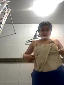 Snapshot of Daphnee-x chatting on November 1, 9:11 am Daphnee-x online show from November 1, 9:11 am