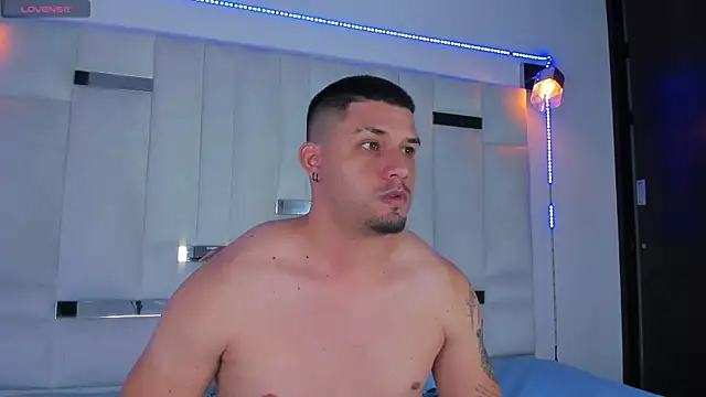 Jacob19  online show from September 28, 2:06 am