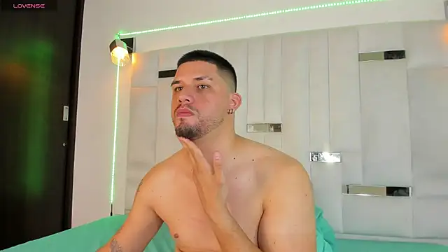 Jacob19  online show from October 5, 2:43 am