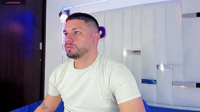 Jacob19  online show from November 2, 12:18 pm