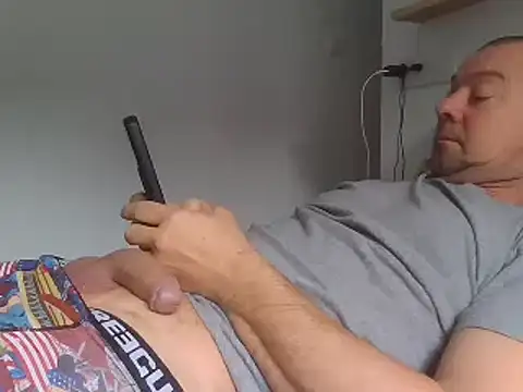 hugoboys4576 online show from November 26, 11:22 am