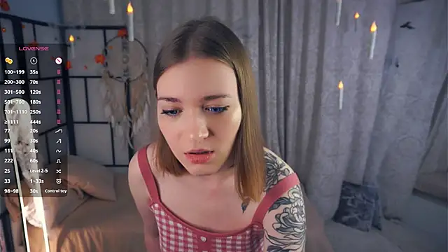 JinnySitts online show from November 1, 8:55 pm