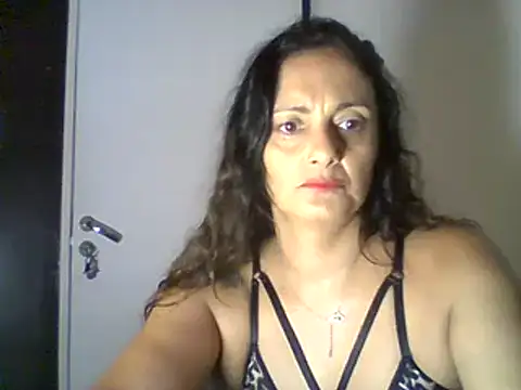 Snapshot of dulcefanny chatting on April 2, 8:06 pm dulcefanny online show from April 2, 8:06 pm