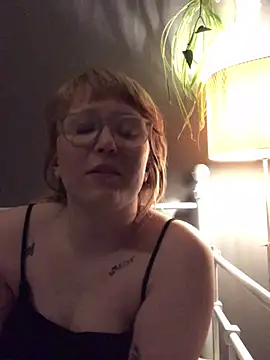 Snapshot of roxybliss3 chatting on March 17, 10:13 pm roxybliss3 online show from March 17, 10:13 pm