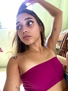 loirinhaaa online show from January 8, 3:47 pm