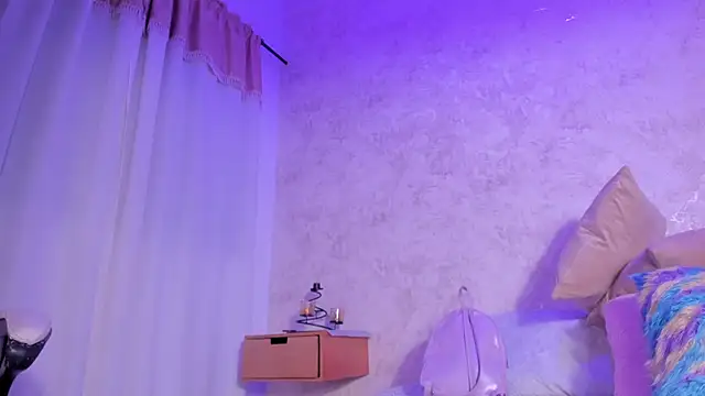 Snapshot of mia_vy chatting on February 28, 3:51 am mia vy online show from February 28, 3:51 am