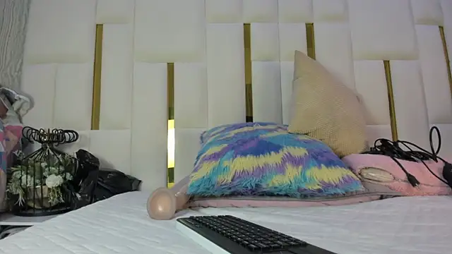 Snapshot of mia_vy chatting on March 23, 2:59 am mia vy online show from March 23, 2:59 am