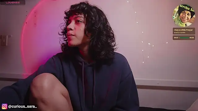 Snapshot of _curiouskitten_ chatting on October 4, 4:32 am curiouskitten online show from October 4, 4:32 am