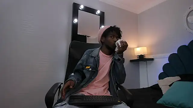 AllexJacob online show from October 3, 1:19 pm