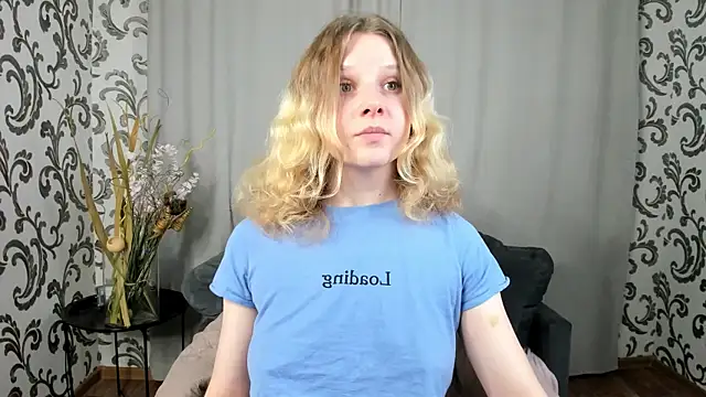  Velvet peach  online show from November 19, 11:43 am