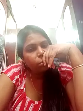 HEENA STRIP online show from September 17, 9:27 pm
