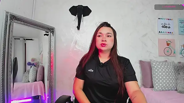 Snapshot of andre-baker chatting on November 23, 12:38 pm andre-baker online show from November 23, 12:38 pm