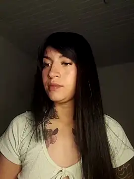 Snapshot of gabii_hardy chatting on April 19, 10:25 am gabii hardy online show from April 19, 10:25 am