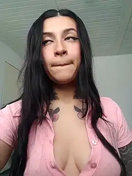 Snapshot of gabii_hardy chatting on April 20, 6:09 pm gabii hardy online show from April 20, 6:09 pm
