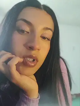 Snapshot of gabii_hardy chatting on April 21, 4:12 pm gabii hardy online show from April 21, 4:12 pm