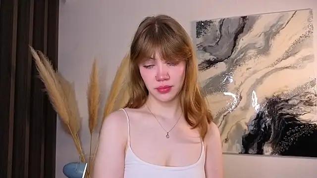 pienaple online show from February 2, 4:11 am