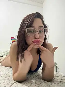 linameii online show from July 10, 8:55 pm