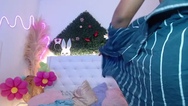 nani sexx online show from September 19, 4:36 am