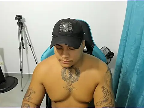 Snapshot of roughandreadyboys2 chatting on September 17, 3:08 am roughandreadyboys2 online show from September 17, 3:08 am