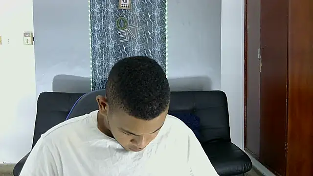 Dios es amor1006 online show from October 1, 5:35 am