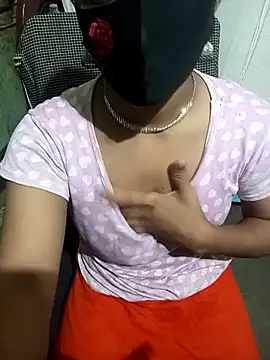 Snapshot of Cute_Couple59 chatting on October 3, 9:17 am Cute Couple59 online show from October 3, 9:17 am