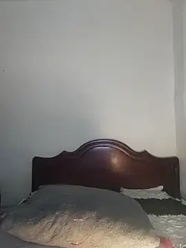 Vale stone  online show from October 10, 3:38 am