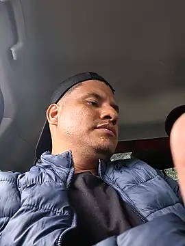 Snapshot of TAaghe3_099 chatting on December 14, 9:41 pm TAaghe3 099 online show from December 14, 9:41 pm