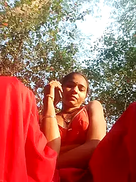 Snapshot of R_Roshni chatting on December 5, 2:20 am R Roshni online show from December 5, 2:20 am