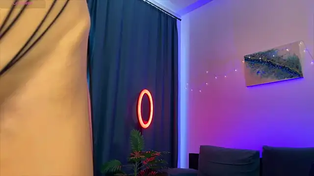 Melquor online show from April 14, 9:15 am