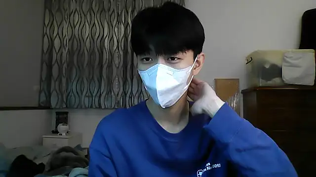 kai101010 online show from February 8, 1:03 pm