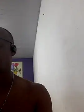 Snapshot of JeffersonRay chatting on November 12, 11:54 am JeffersonRay online show from November 12, 11:54 am