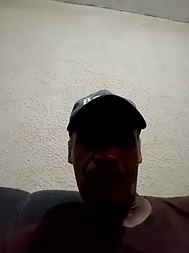 Snapshot of JeffersonRay chatting on March 15, 11:27 am JeffersonRay online show from March 15, 11:27 am