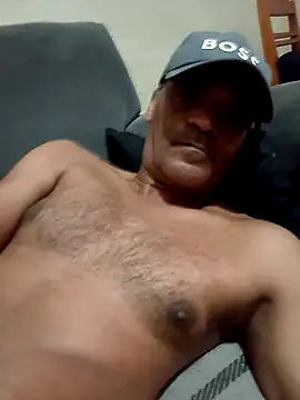 Snapshot of JeffersonRay chatting on March 19, 12:53 pm JeffersonRay online show from March 19, 12:53 pm