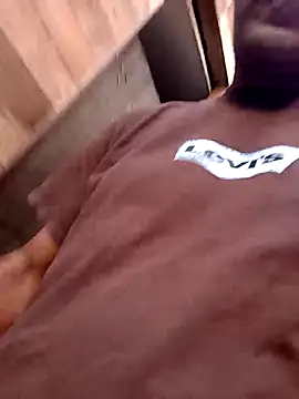 Snapshot of JeffersonRay chatting on March 29, 10:48 am JeffersonRay online show from March 29, 10:48 am