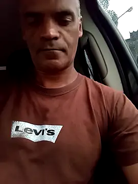 Snapshot of JeffersonRay chatting on April 10, 9:36 am JeffersonRay online show from April 10, 9:36 am