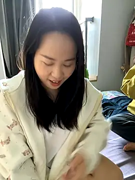 Snapshot of wxj1019 chatting on November 15, 6:11 am wxj1019 online show from November 15, 6:11 am