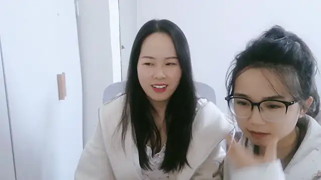 Snapshot of wxj1019 chatting on November 30, 6:39 am wxj1019 online show from November 30, 6:39 am