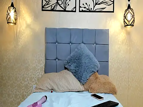 SamantaParty1 online show from September 30, 1:43 am