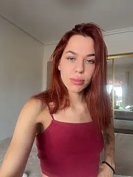 Snapshot of MollyXoXo chatting on July 16, 1:06 pm MollyXoXo online show from July 16, 1:06 pm