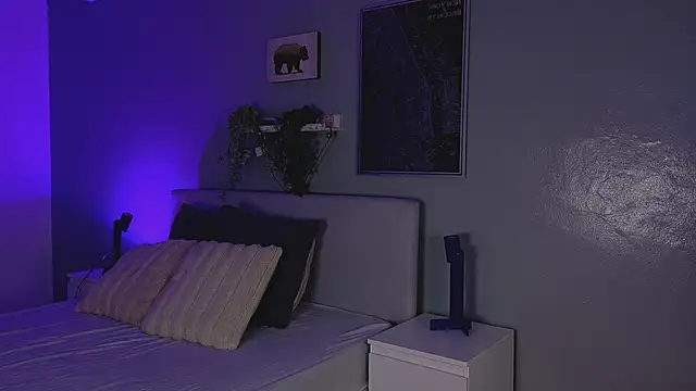 KeendraFox  online show from March 20, 10:20 am