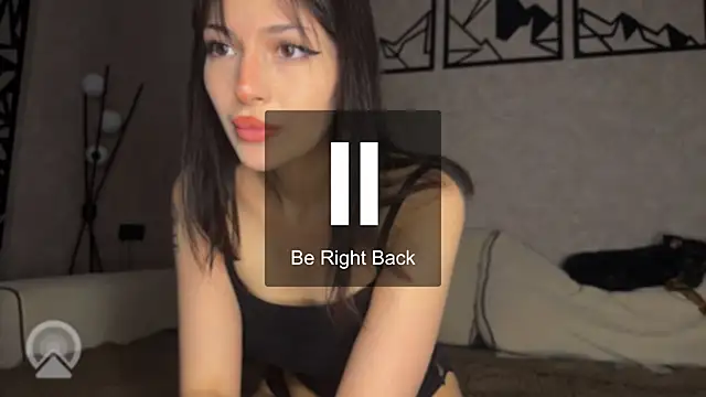 sweeet strawberies online show from June 7, 6:44 pm