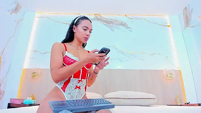 Snapshot of grace_daviss chatting on November 20, 10:48 am grace daviss online show from November 20, 10:48 am