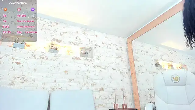 Snapshot of grace_daviss chatting on December 5, 10:57 am grace daviss online show from December 5, 10:57 am