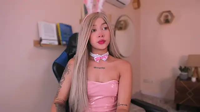 SofiaClarkson online show from October 31, 12:28 pm