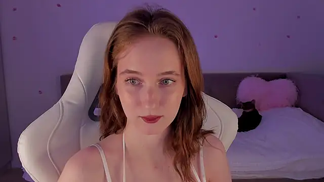 CrystalSoul  online show from October 4, 2:04 pm