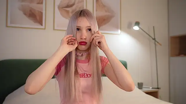 Laura Obsidian online show from September 26, 7:34 am