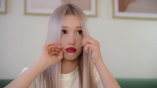 Laura Obsidian online show from September 30, 7:46 am